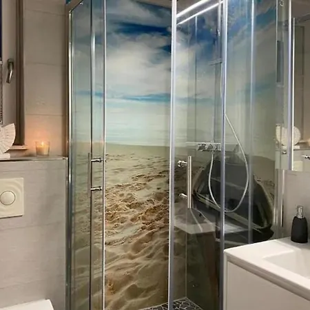 Schickes Ostseeperle, 3 Schlafz., 2 Baeder Zingst