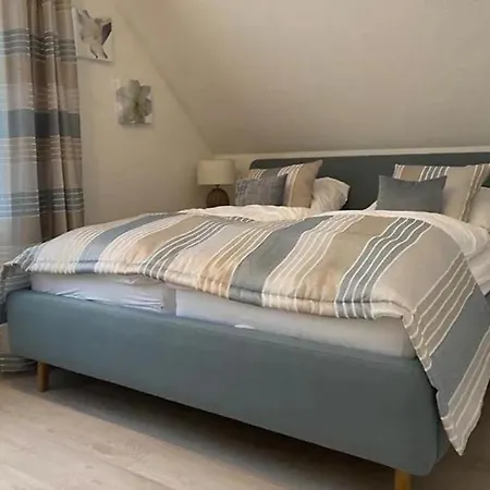 Schickes Ostseeperle, 3 Schlafz., 2 Baeder Zingst